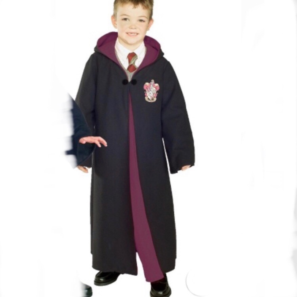 Used Kid’s Gryffindor robe size Medium